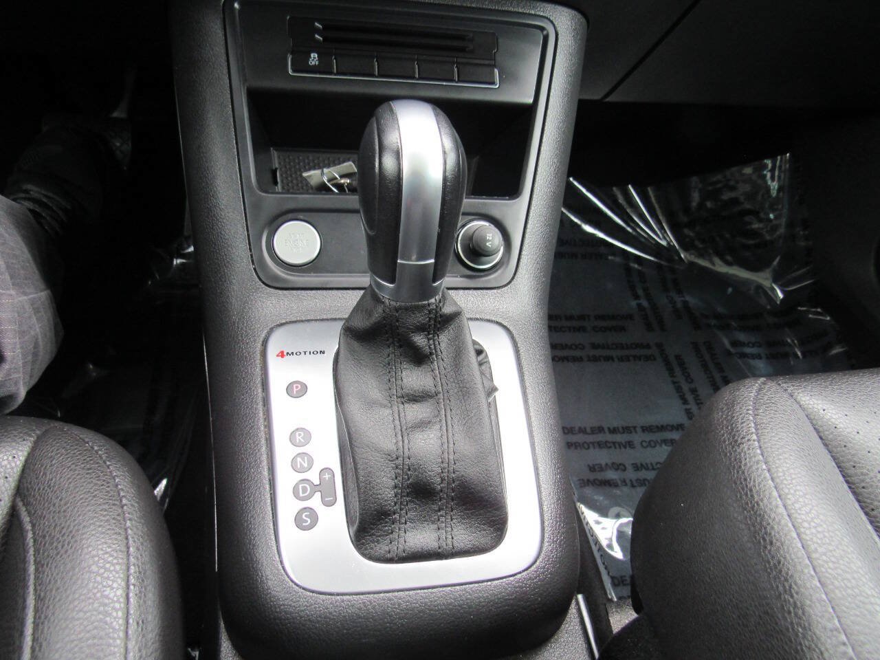 Used 2015 Volkswagen Tiguan SEL AWD/4WD image 9