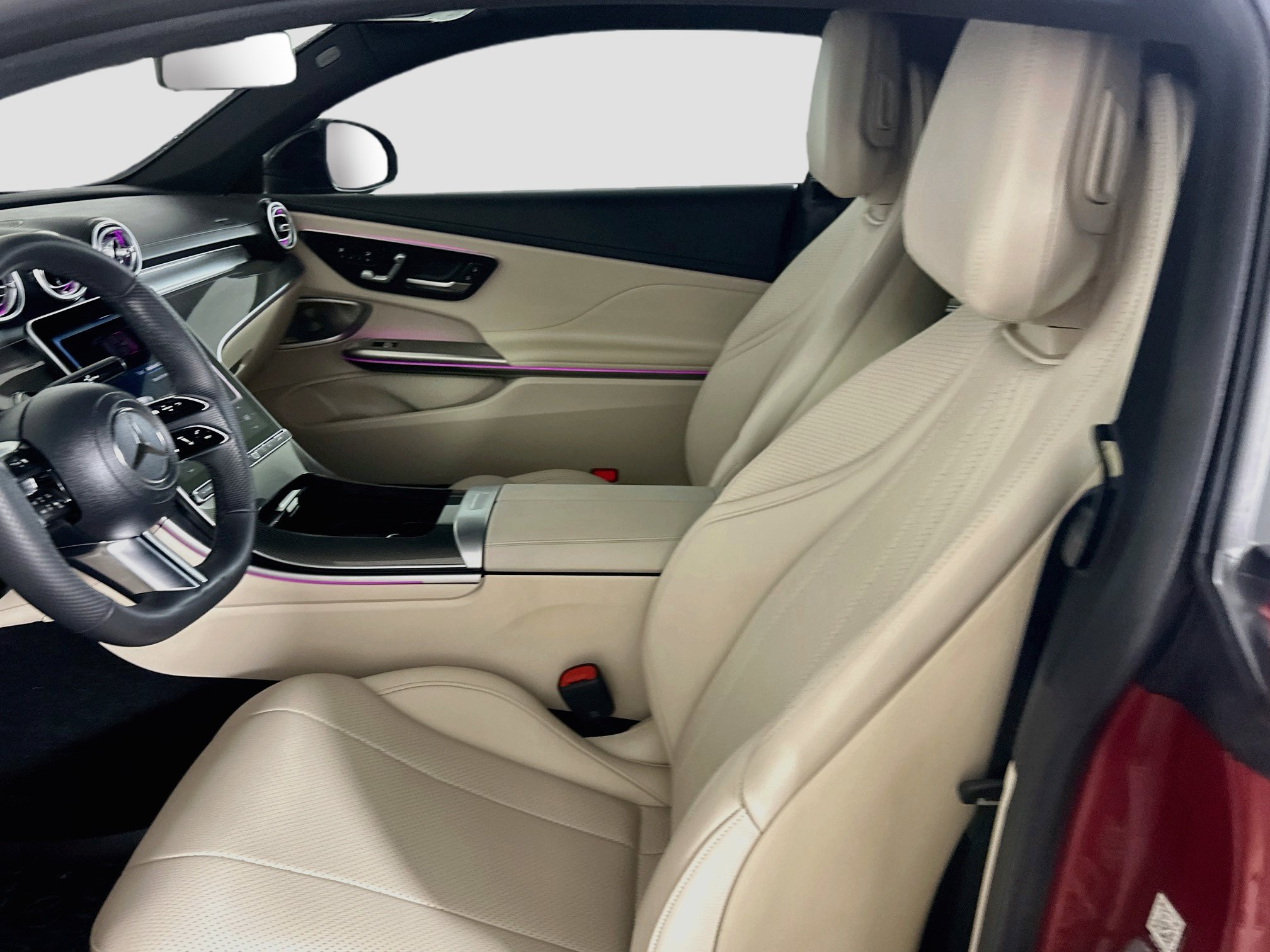 Used 2024 Mercedes-Benz CLE 300 4MATIC Coupe image 13