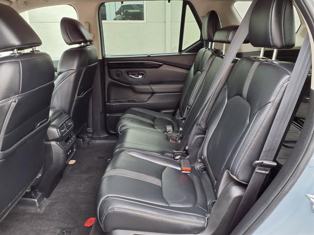 Used 2023 Honda Pilot Touring image 10
