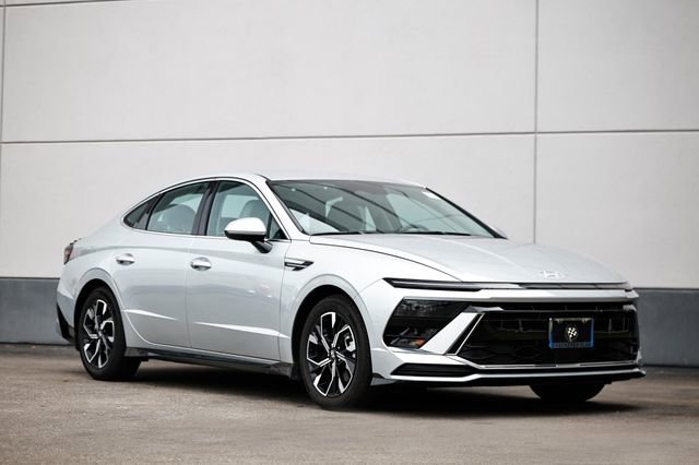 Used 2024 Hyundai Sonata SEL image 1