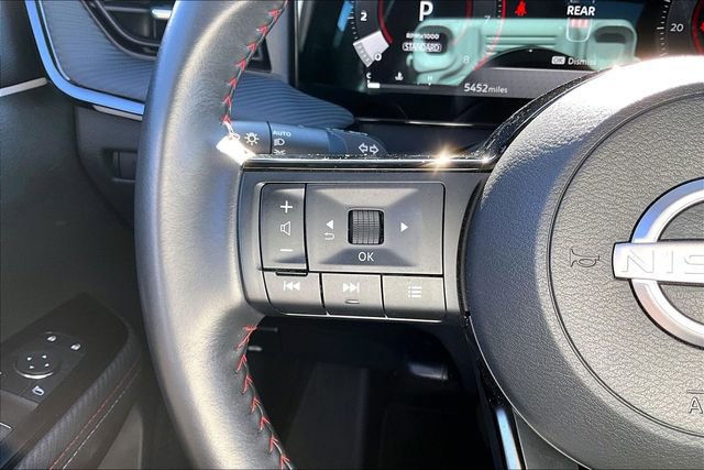 Certified 2025 Nissan Kicks SR image 10