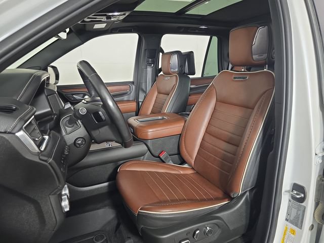 Used 2024 GMC Yukon Denali Ultimate AWD/4WD image 25