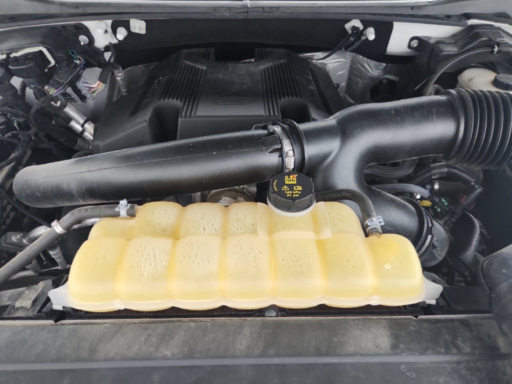 Used 2018 Ford F150 XLT w/ Equipment Group 302A Luxury AWD/4WD image 37