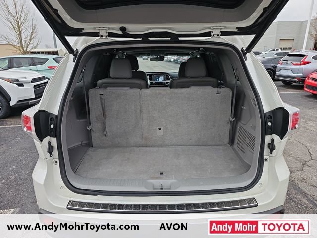 Used 2014 Toyota Highlander Limited w/ Driver Technology Package FWD image 12