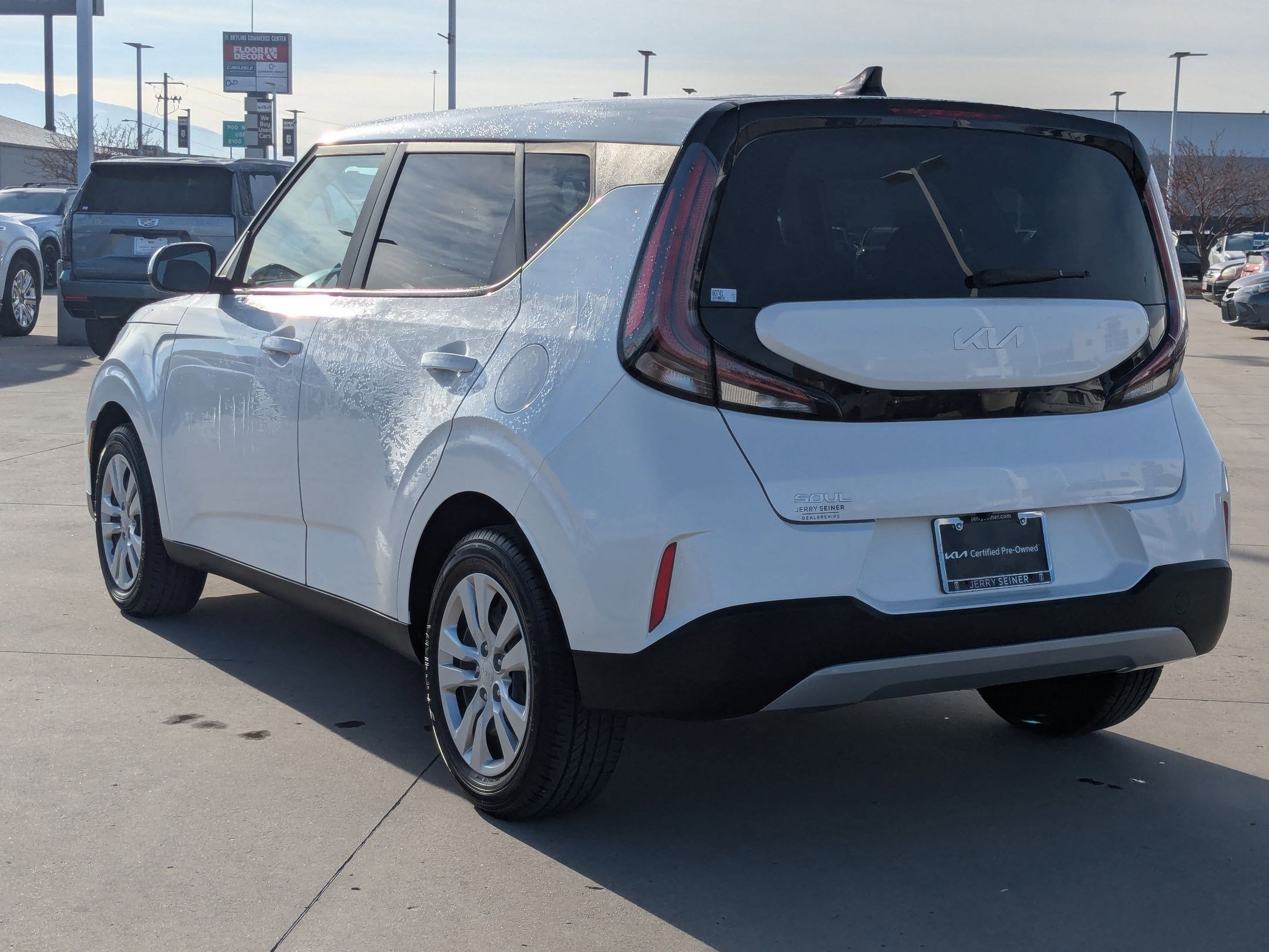 Certified 2023 Kia Soul LX image 3