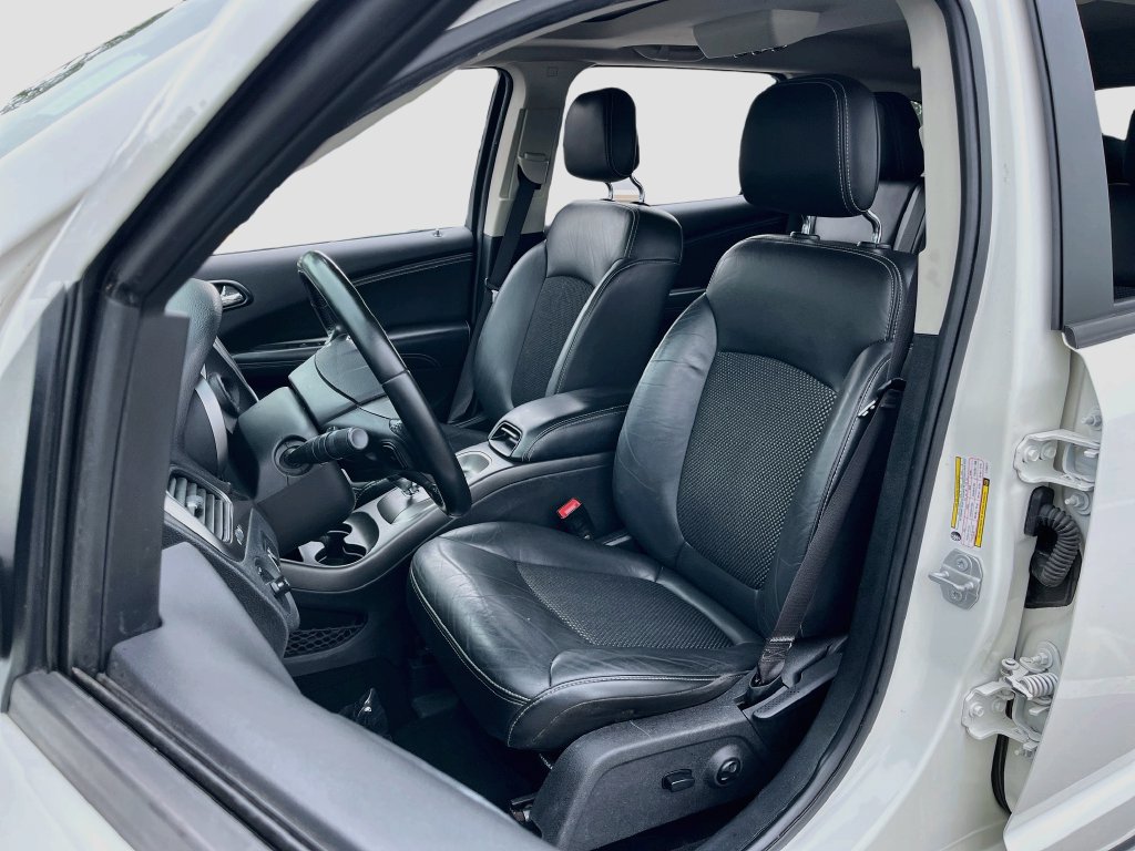 Used 2020 Dodge Journey Crossroad FWD image 19