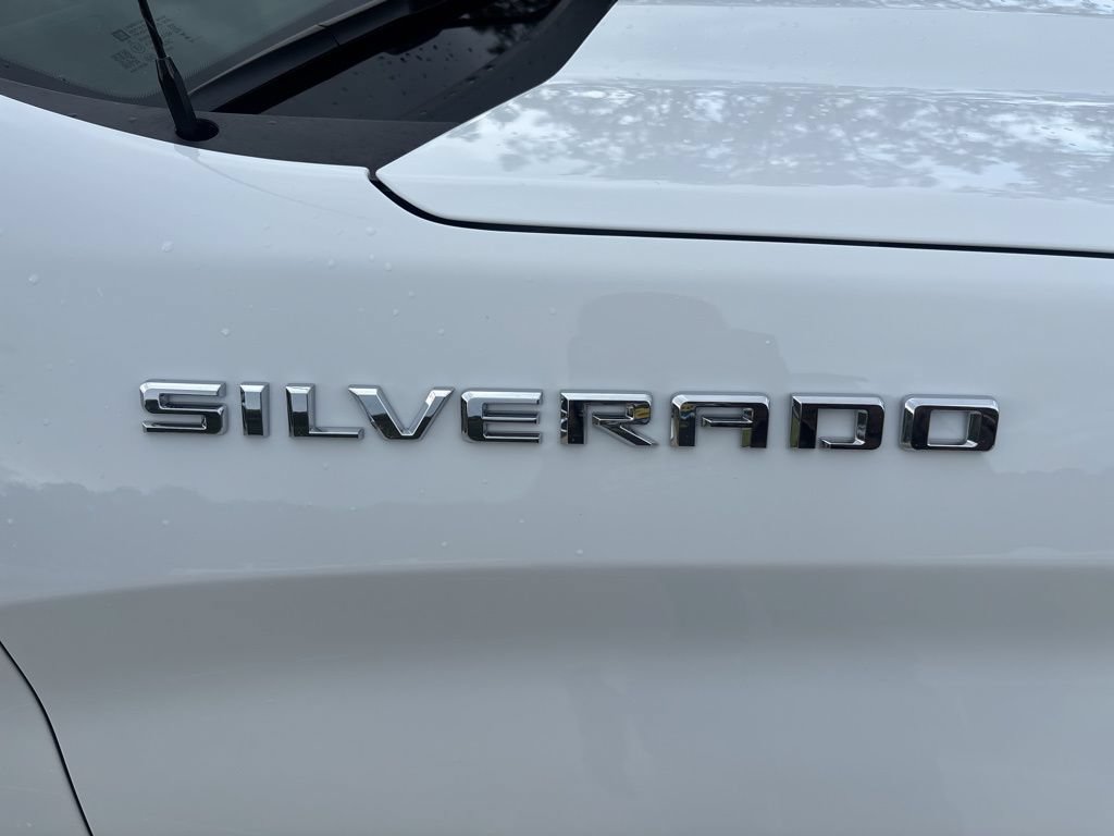 Certified 2026 Chevrolet Silverado 1500 LT AWD/4WD image 4