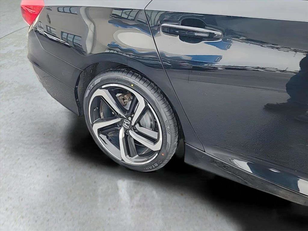 Used 2018 Honda Accord Sport image 26