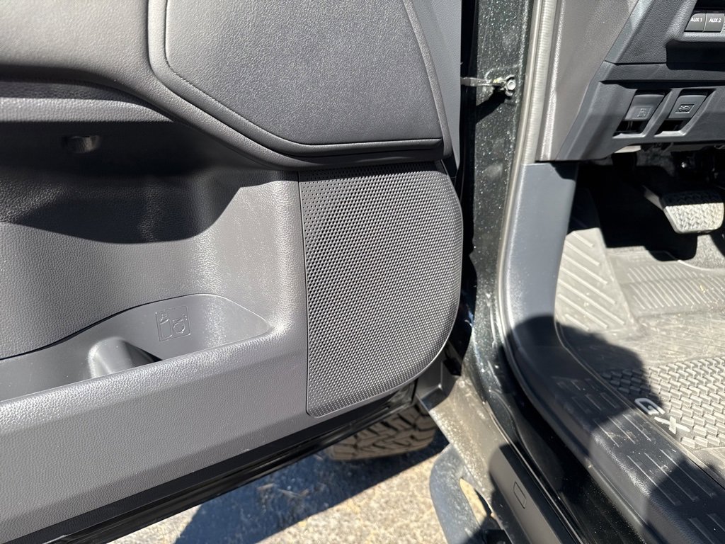 Used 2025 Lexus GX 550 image 15