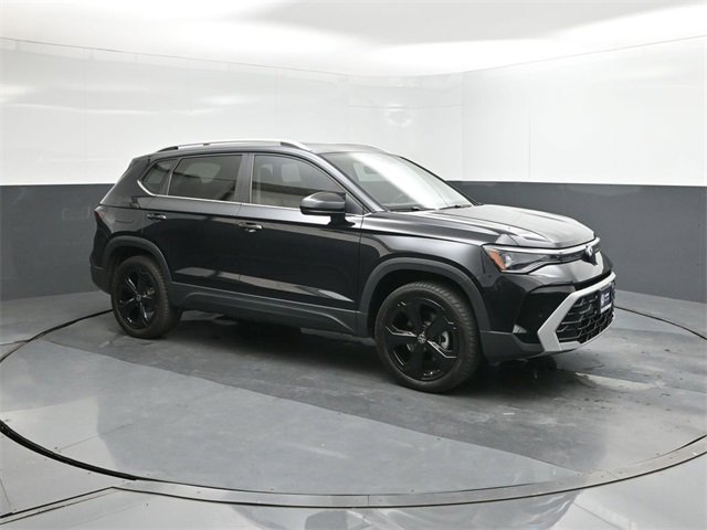 New 2025 Volkswagen Taos SEL w/ Black Wheel Plus Package image 17