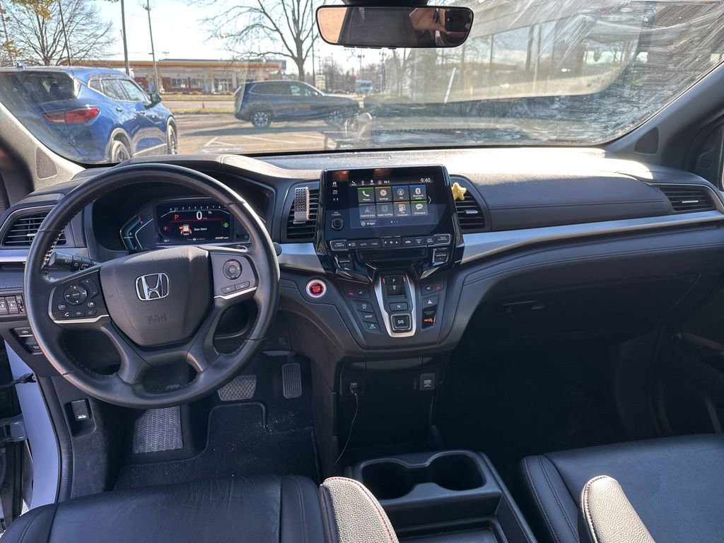 Certified 2023 Honda Odyssey Sport image 16