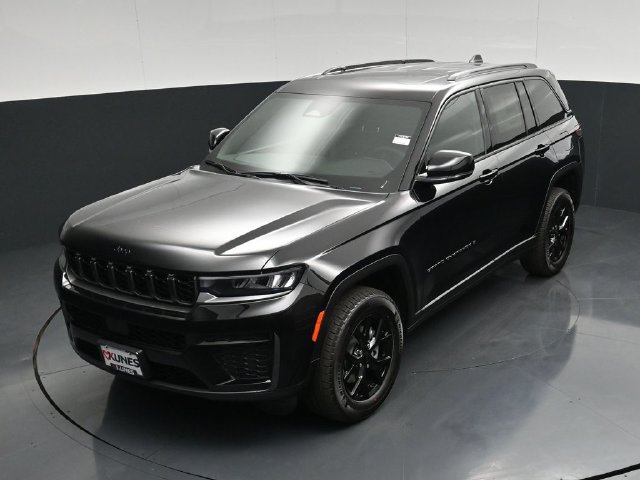 New 2026 Jeep Grand Cherokee Altitude AWD/4WD image 50