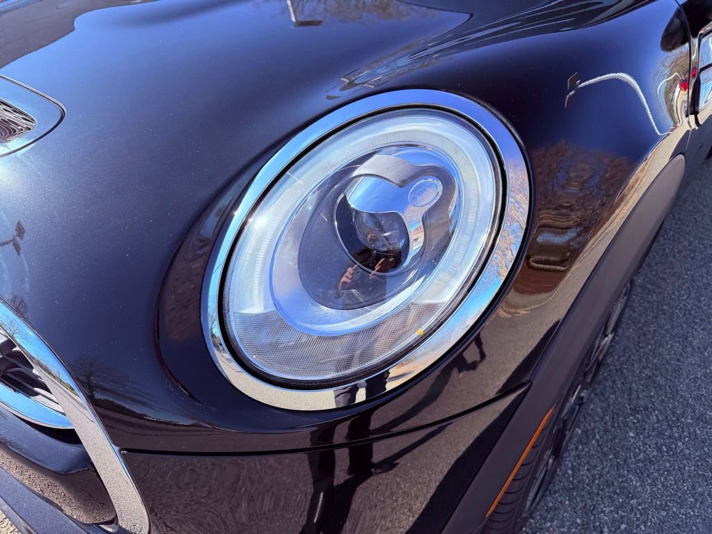 Used 2018 MINI Cooper S image 13