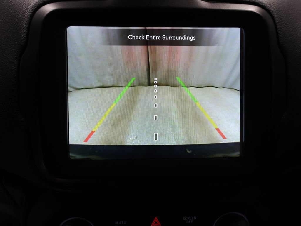Used 2022 Jeep Renegade Trailhawk AWD/4WD image 28