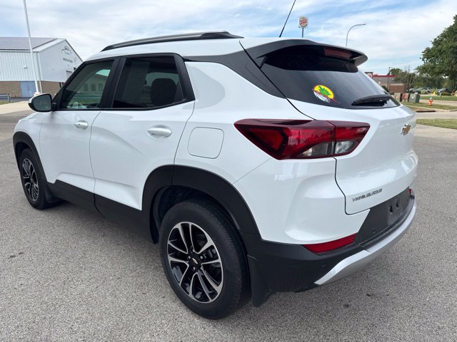 Used 2024 Chevrolet TrailBlazer LT w/ Driver Confidence Package FWD image 10
