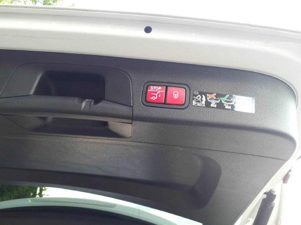 Certified 2026 Mercedes-Benz GLS 580 4MATIC image 17