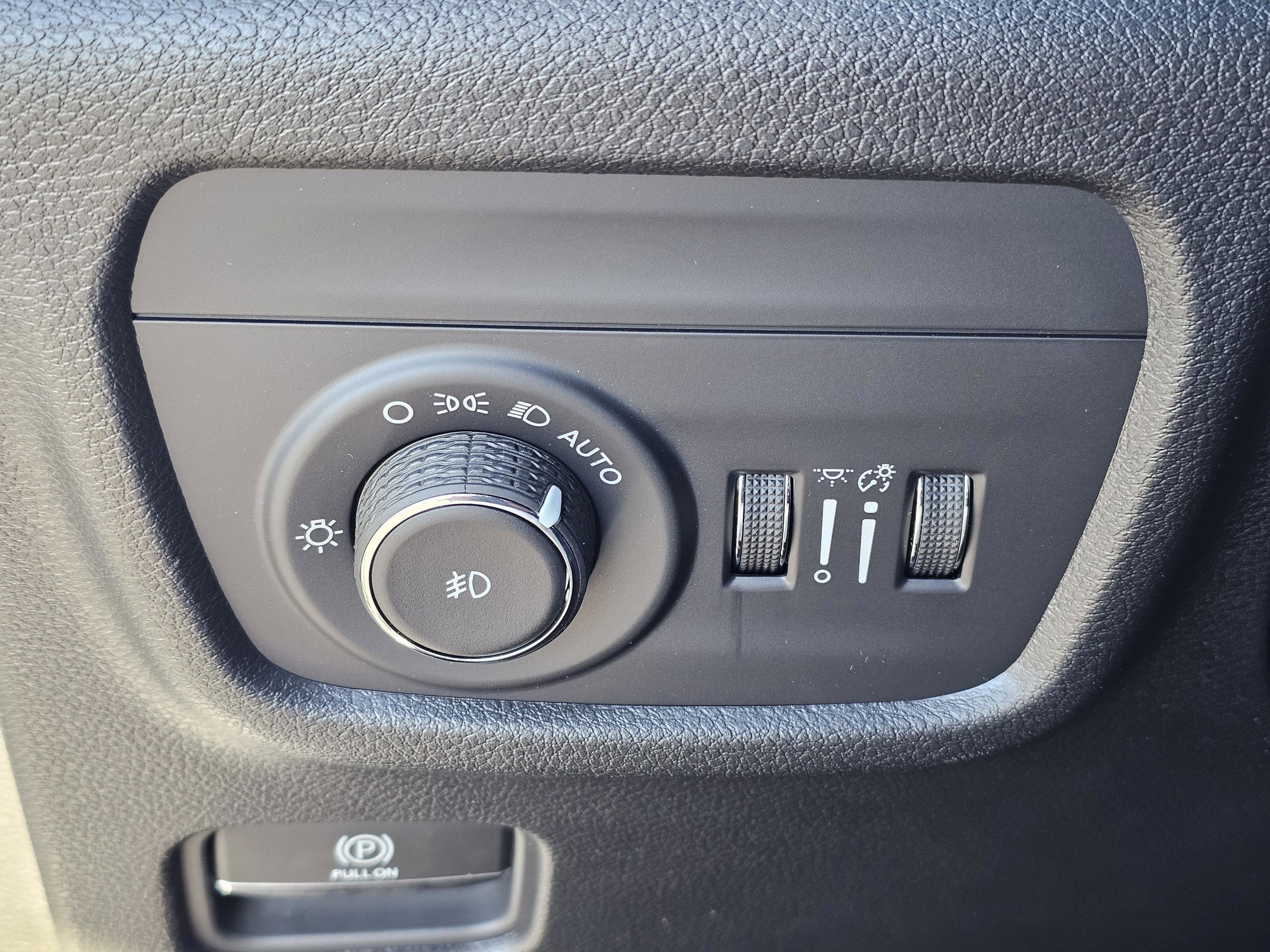 New 2025 Jeep Grand Cherokee L Limited w/ Black Appearance Package image 19