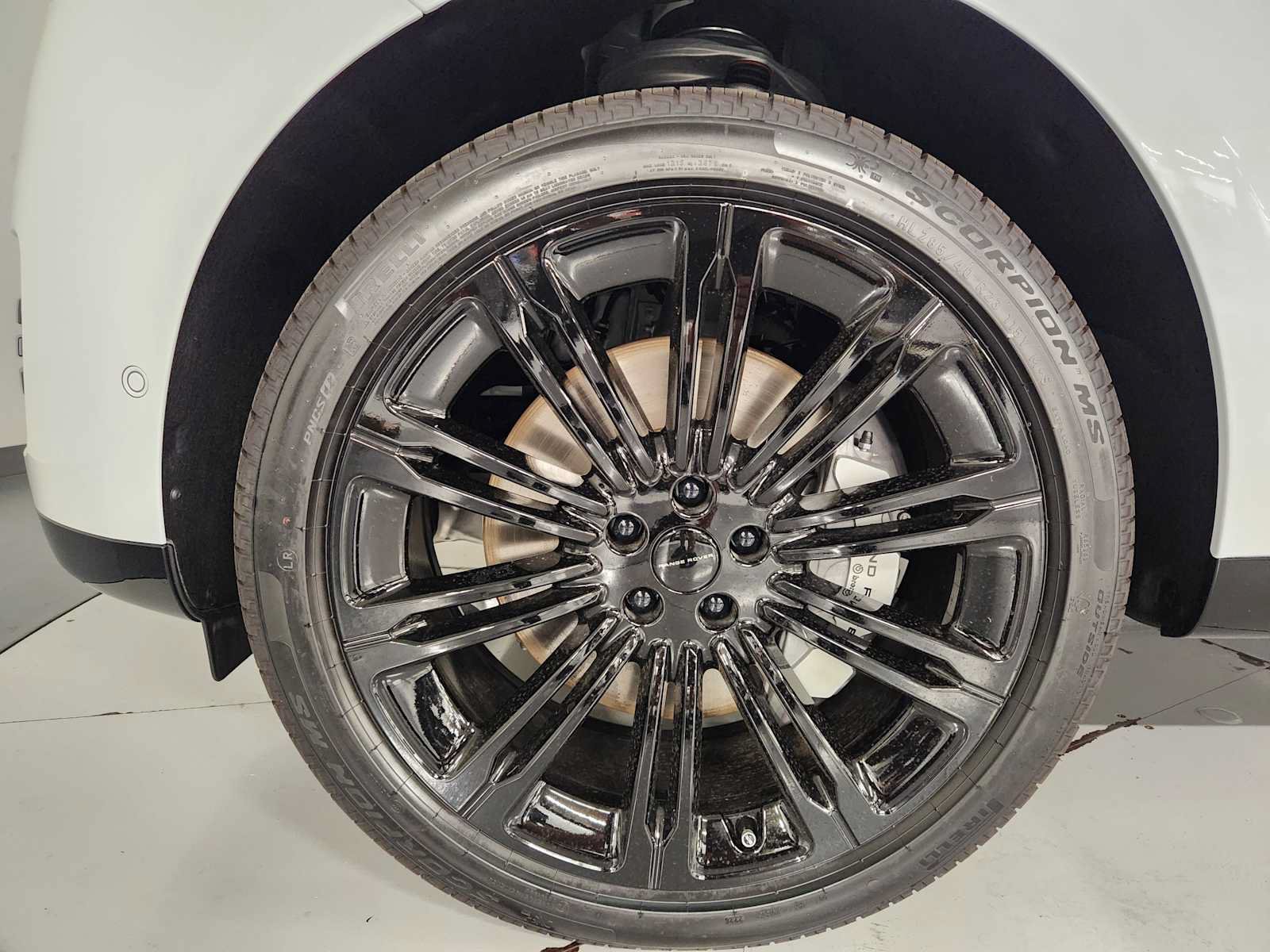 New 2026 Land Rover Range Rover SE AWD/4WD image 8