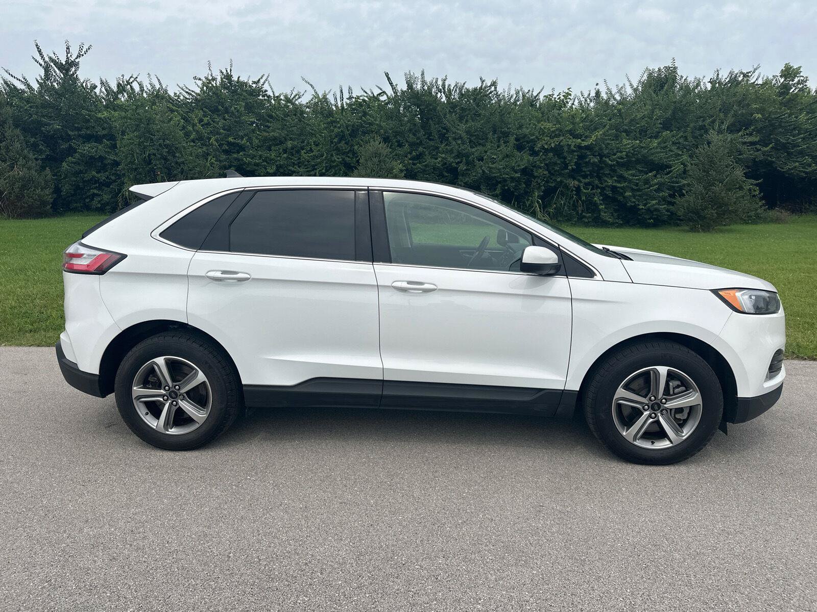 Used 2023 Ford Edge SEL w/ Convenience Package AWD/4WD image 8