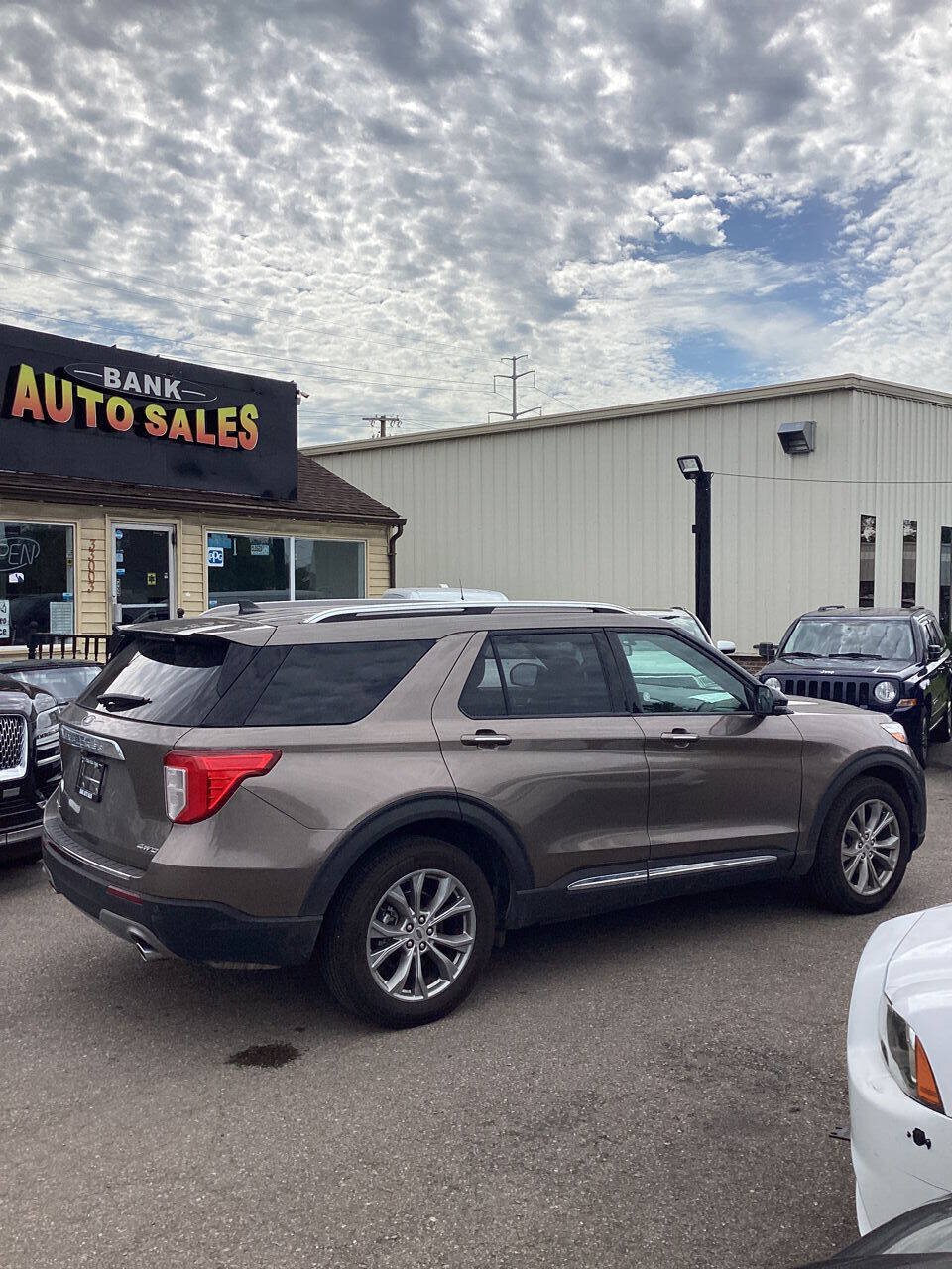 Used 2021 Ford Explorer Limited w/ Equipment Group 301A