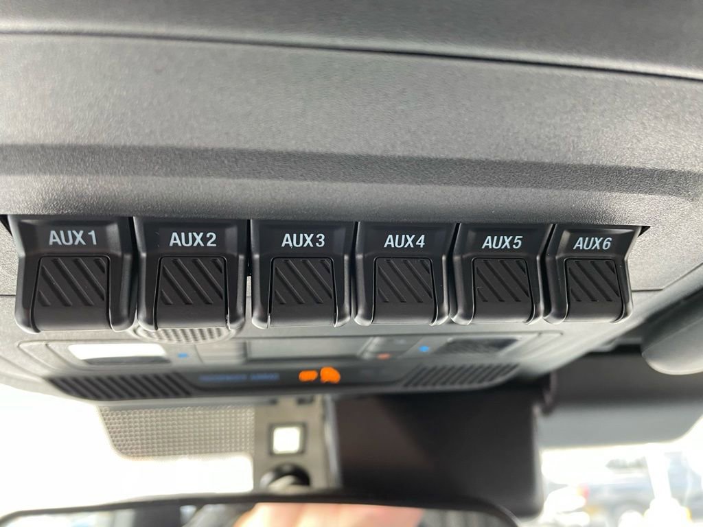 New 2025 Ford Bronco Badlands image 17