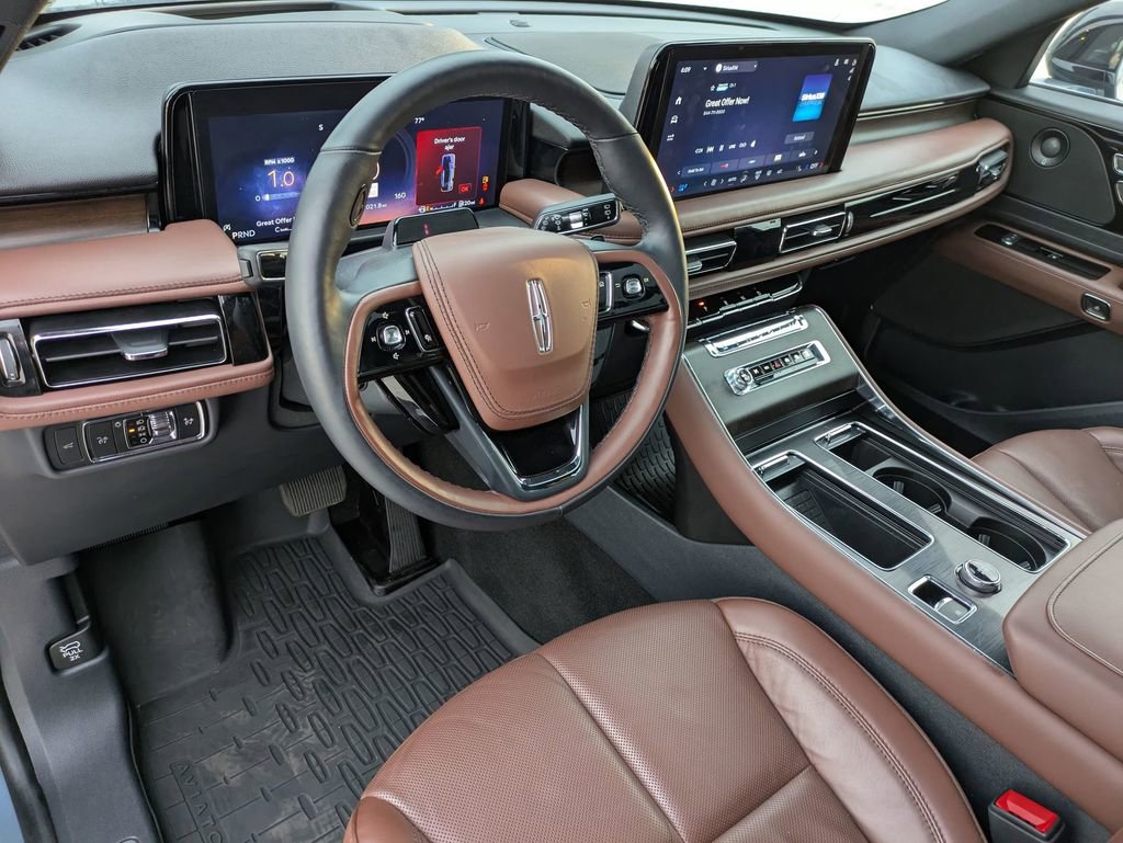 Used 2025 Lincoln Aviator Reserve w/ Illumination Package image 10