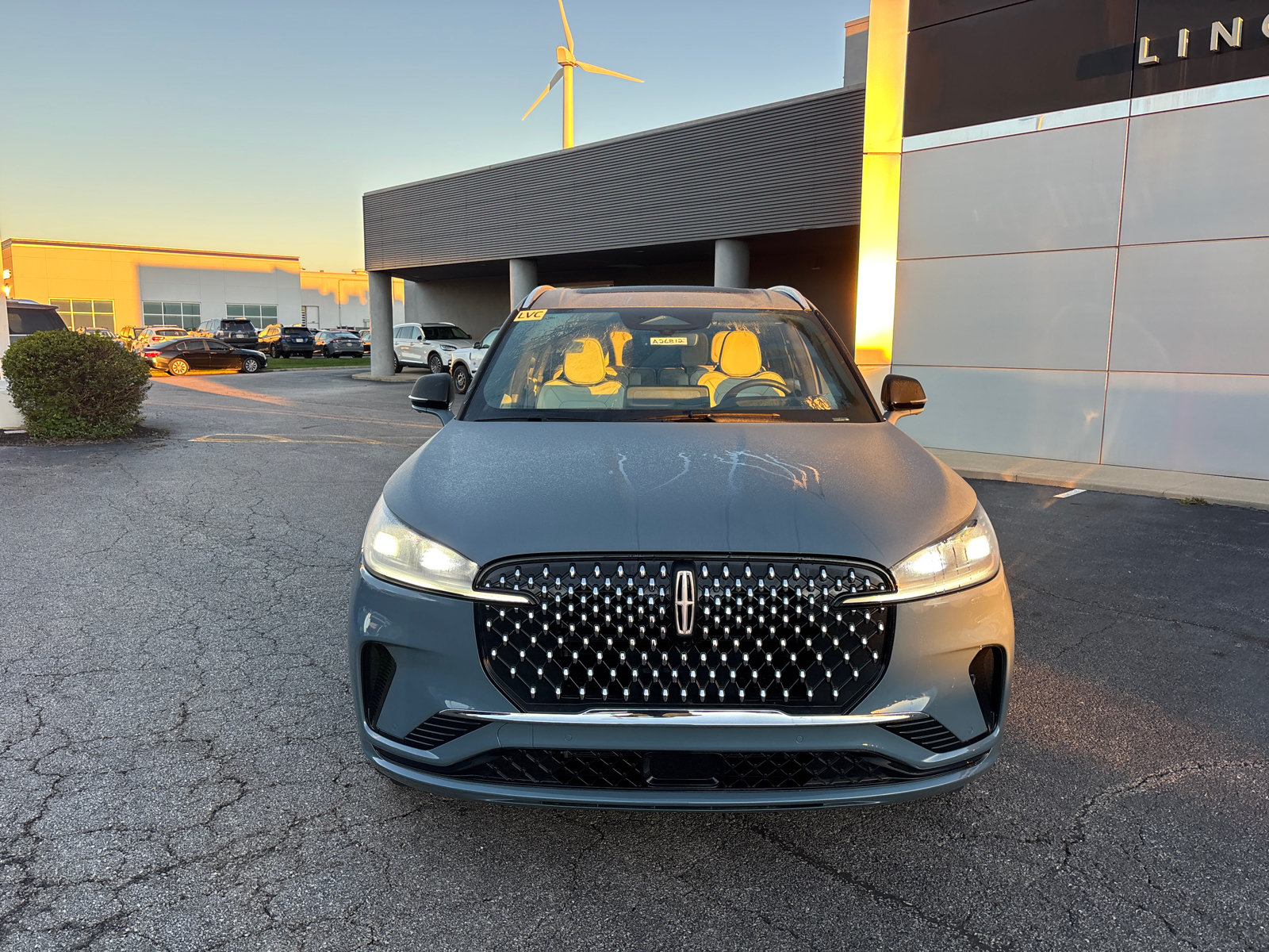 New 2026 Lincoln Aviator Black Label w/ Dynamic Handling Package AWD/4WD image 2
