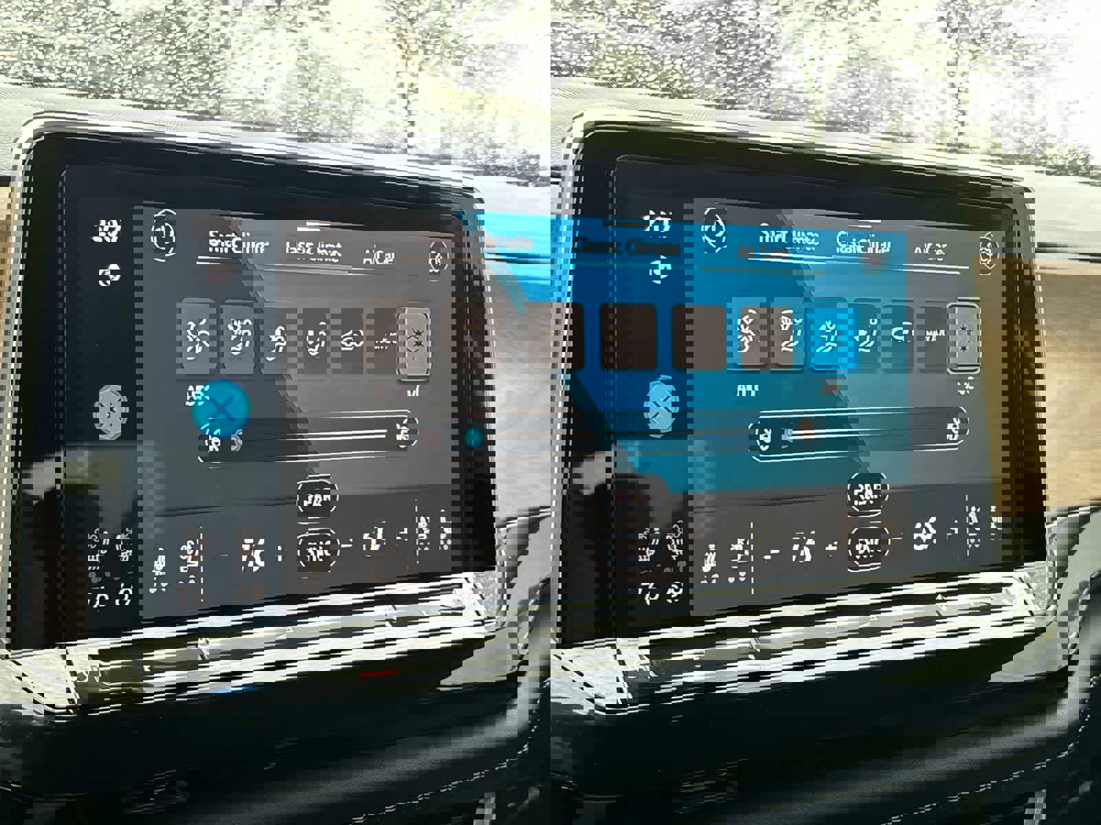 Used 2024 Volkswagen Atlas SE image 24