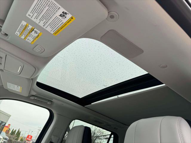 Used 2025 Lincoln Navigator L Reserve image 18