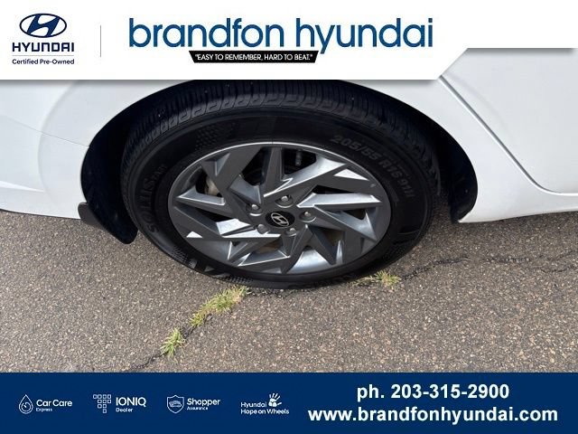 Certified 2024 Hyundai Elantra SEL FWD image 34