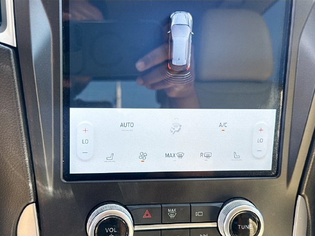 Used 2021 Ford Edge SEL AWD/4WD image 16
