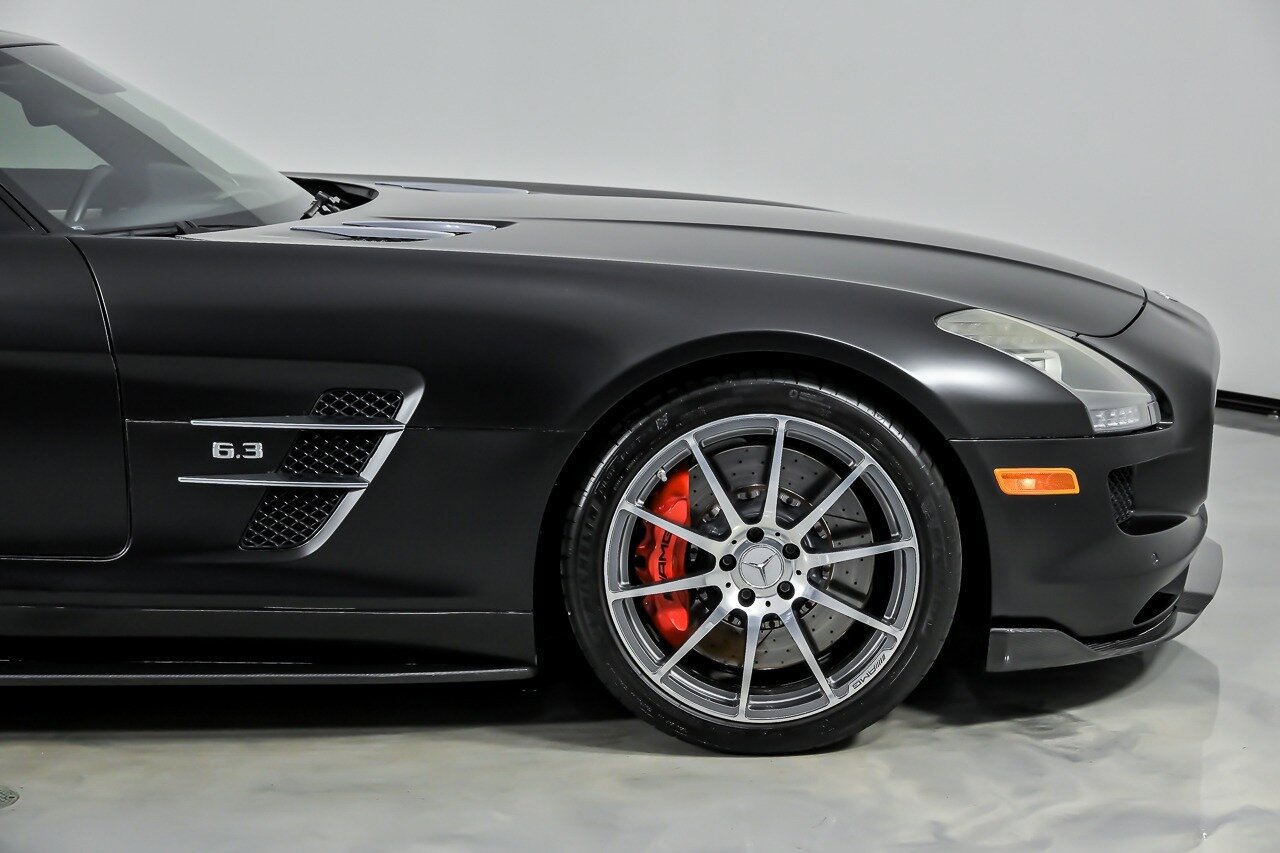 Used 2012 Mercedes-Benz SLS AMG Coupe image 15