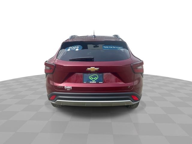 Certified 2025 Chevrolet Trax LT w/ LT Convenience Package image 8