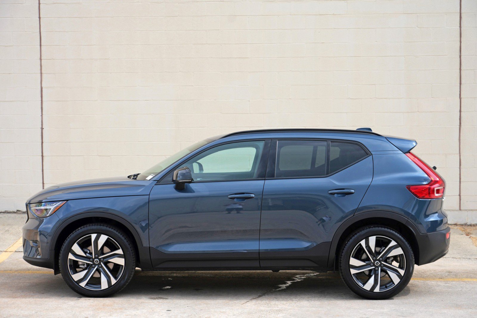 Used 2026 Volvo XC40 B5 Ultra w/ Climate Package AWD/4WD image 51