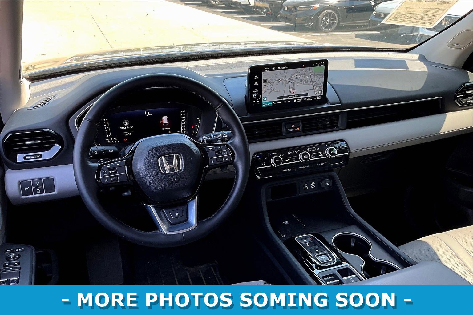 Used 2025 Honda Pilot Elite image 5