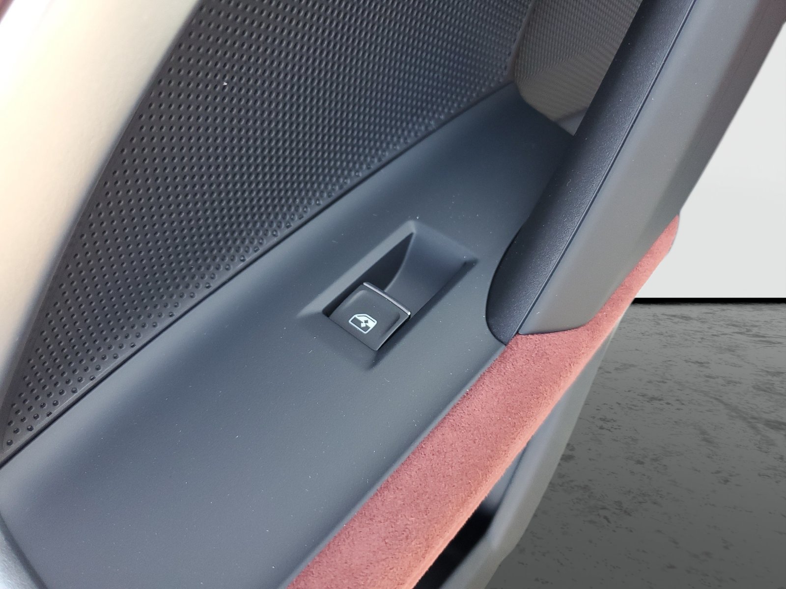 New 2026 Audi SQ5 Prestige AWD/4WD image 17