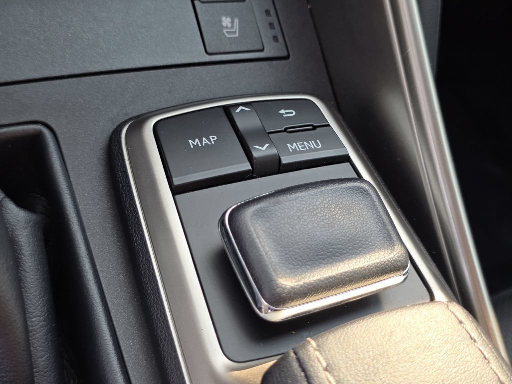 Used 2018 Lexus IS 300 AWD w/ Premium Package image 27