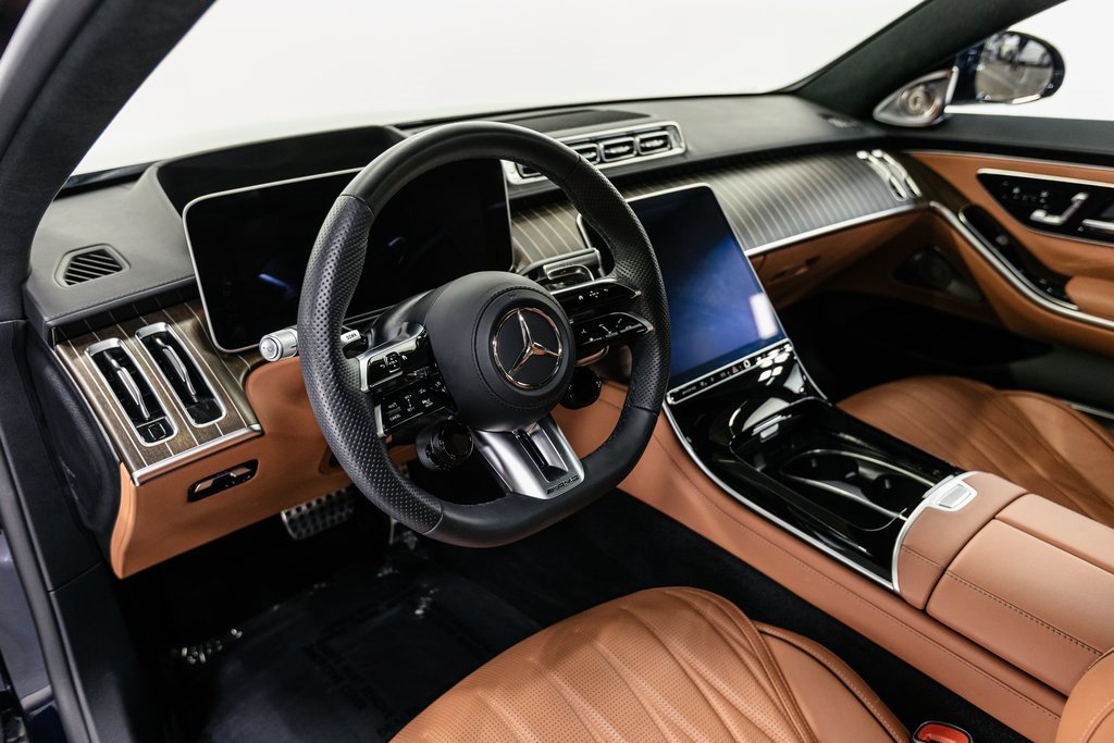 Used 2024 Mercedes-Benz S 63 AMG S image 9