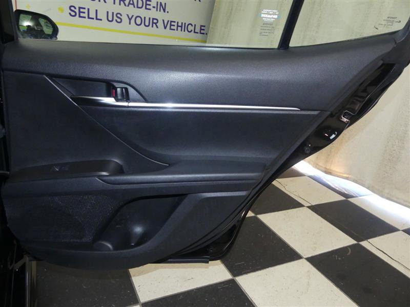 Used 2023 Toyota Camry SE image 25