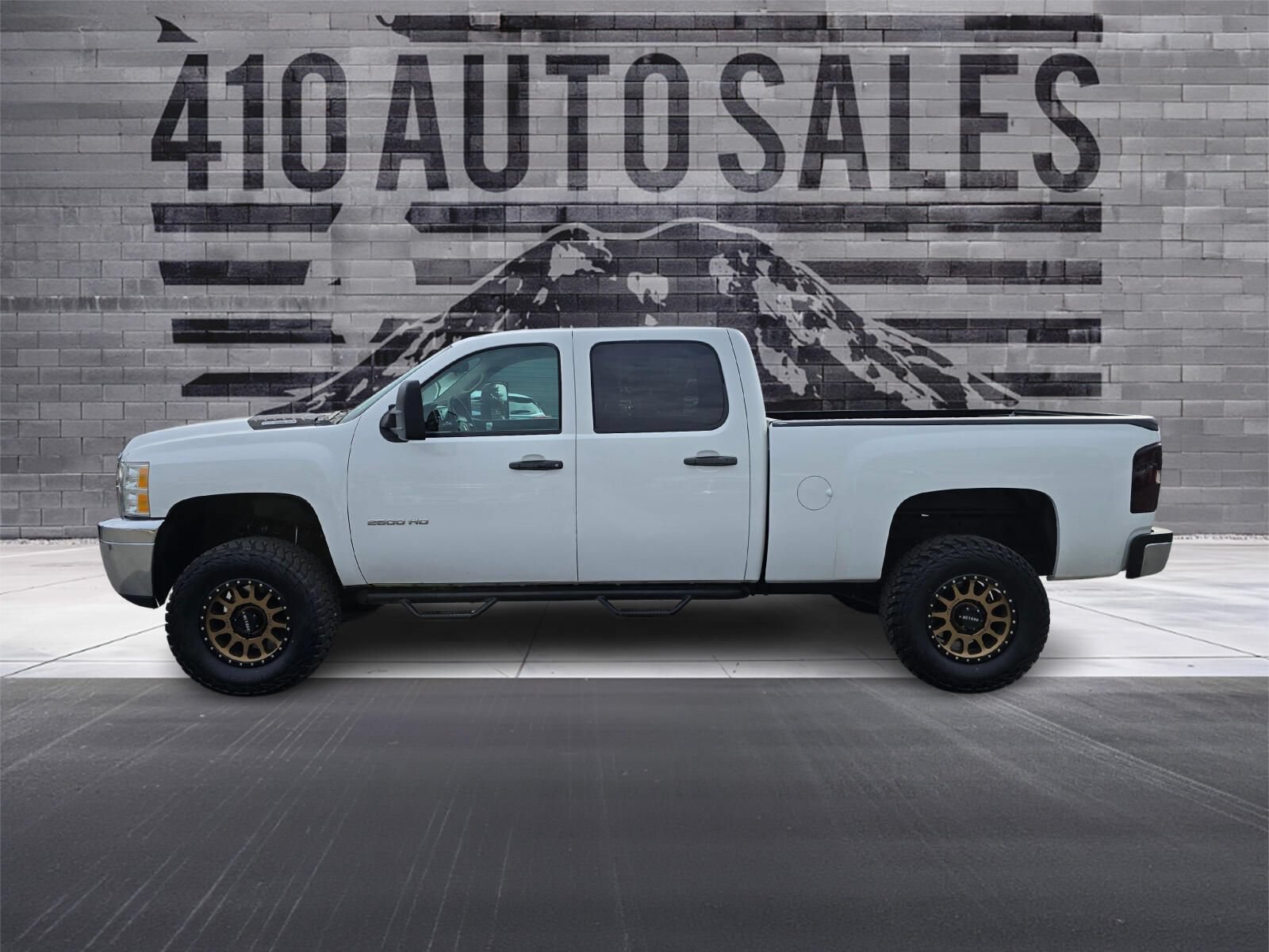 Used 2014 Chevrolet Silverado 2500 LT AWD/4WD image 7