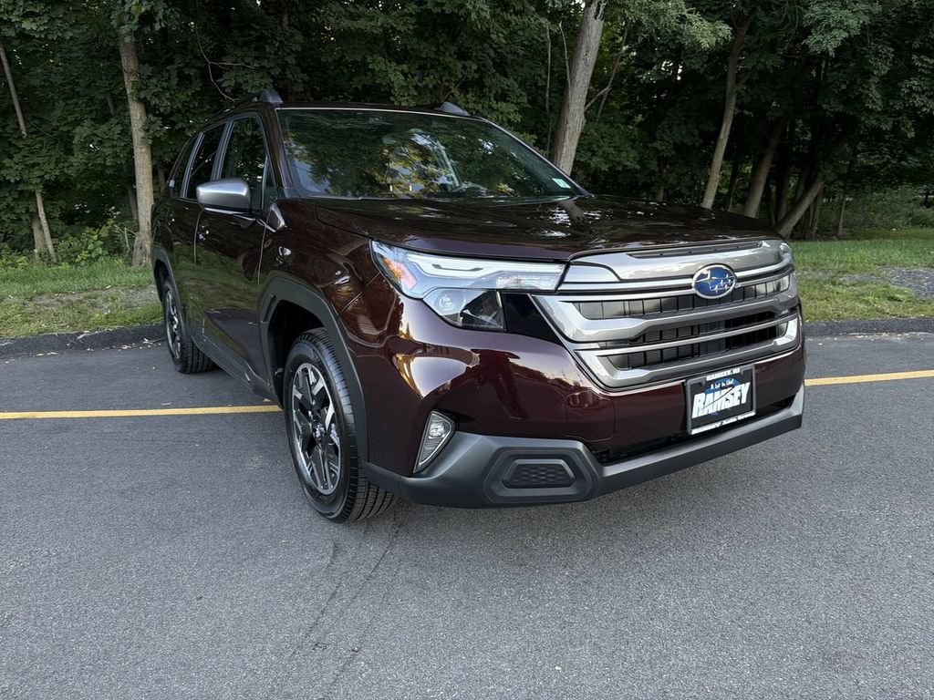 Used 2026 Subaru Forester Premium AWD/4WD image 2