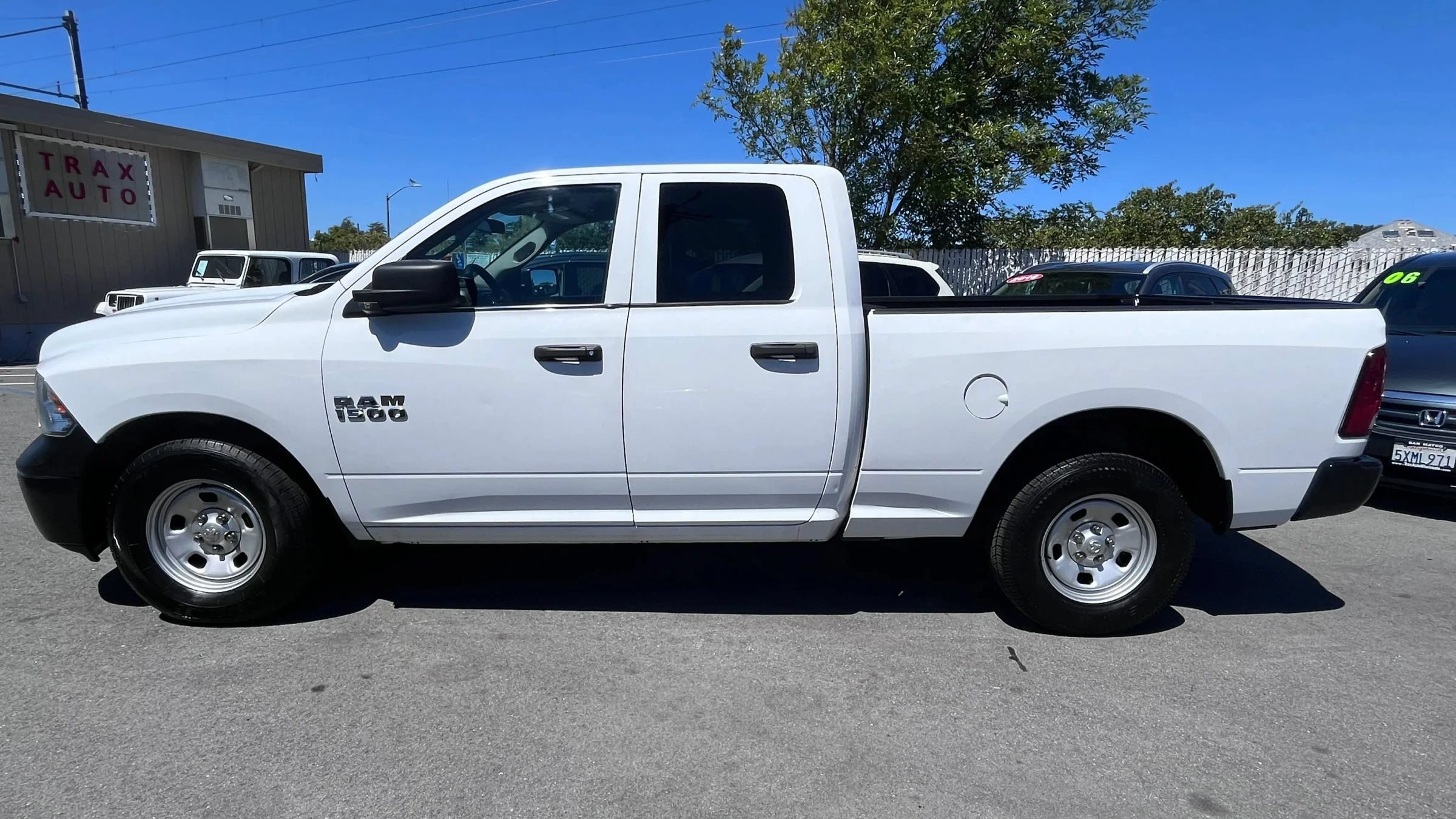 Used 2017 RAM 1500 Tradesman w/ Popular Equipment Group RWD image 4