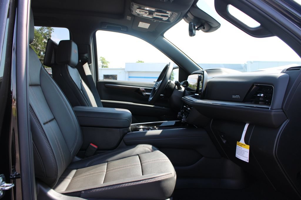 New 2026 Chevrolet Tahoe High Country AWD/4WD image 35