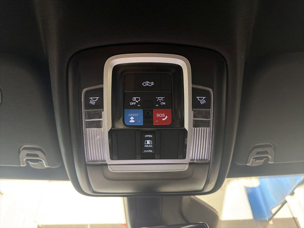 Used 2025 RAM 1500 Laramie w/ Sport Appearance Package AWD/4WD image 24