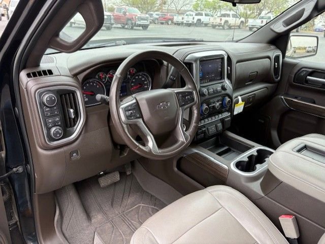 Used 2019 Chevrolet Silverado 1500 LT Trail Boss image 9