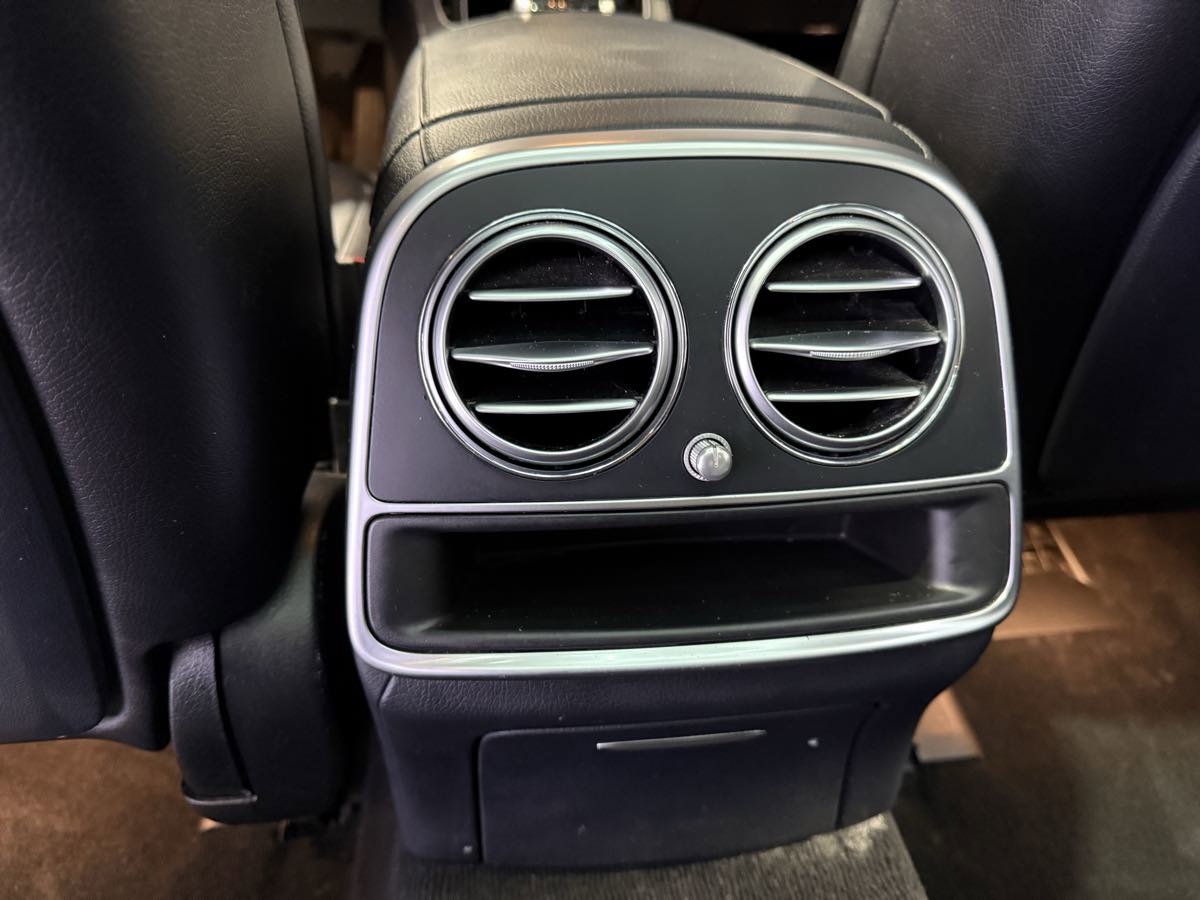 Used 2019 Mercedes-Benz S 450 4MATIC Sedan w/ Premium Package image 33