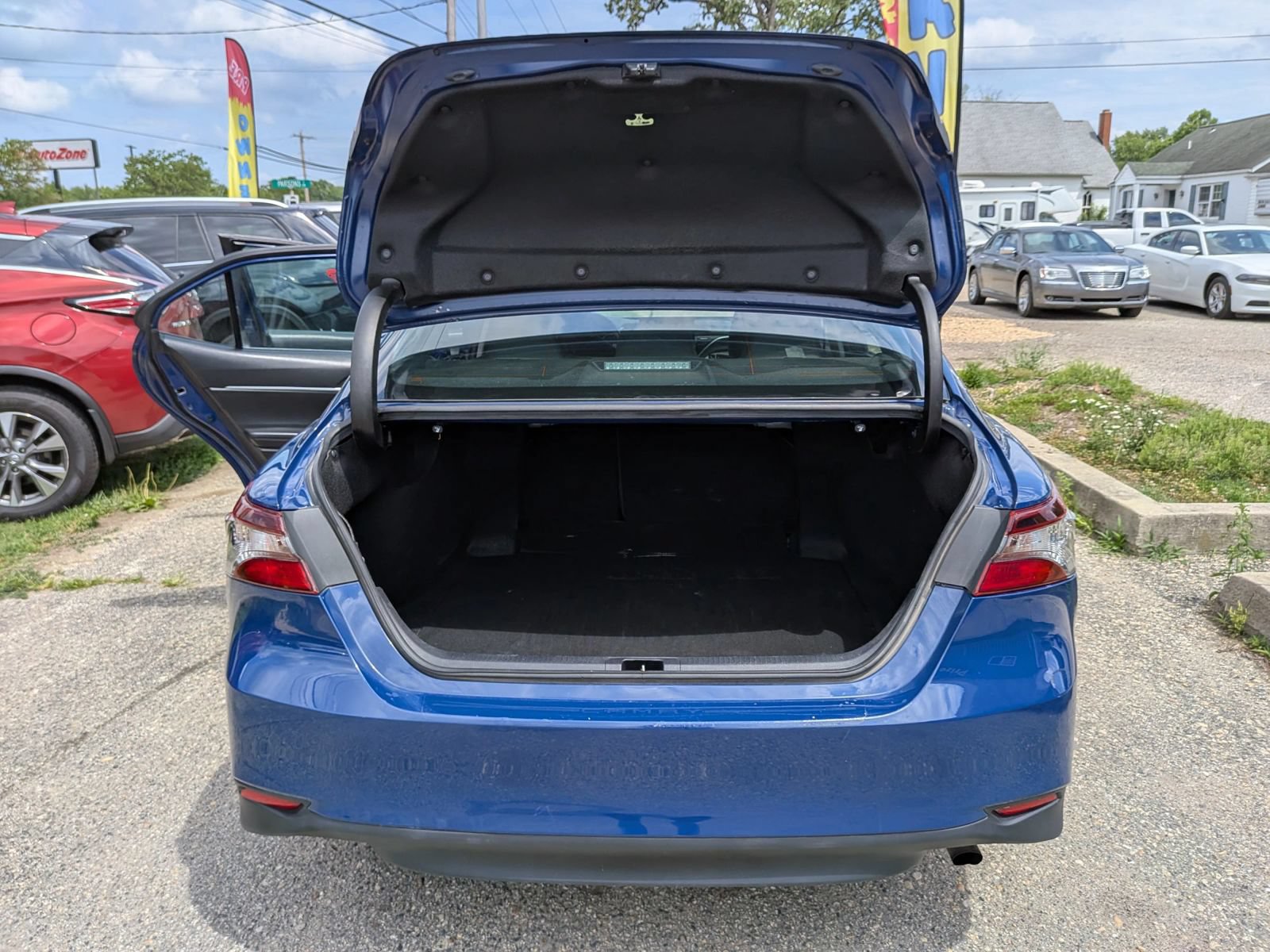 Used 2023 Toyota Camry LE FWD image 24