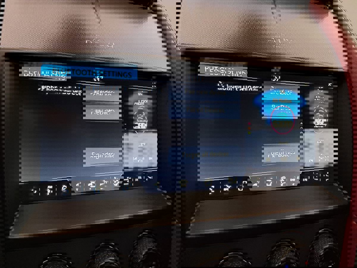 Used 2021 Jaguar F-TYPE Convertible image 37