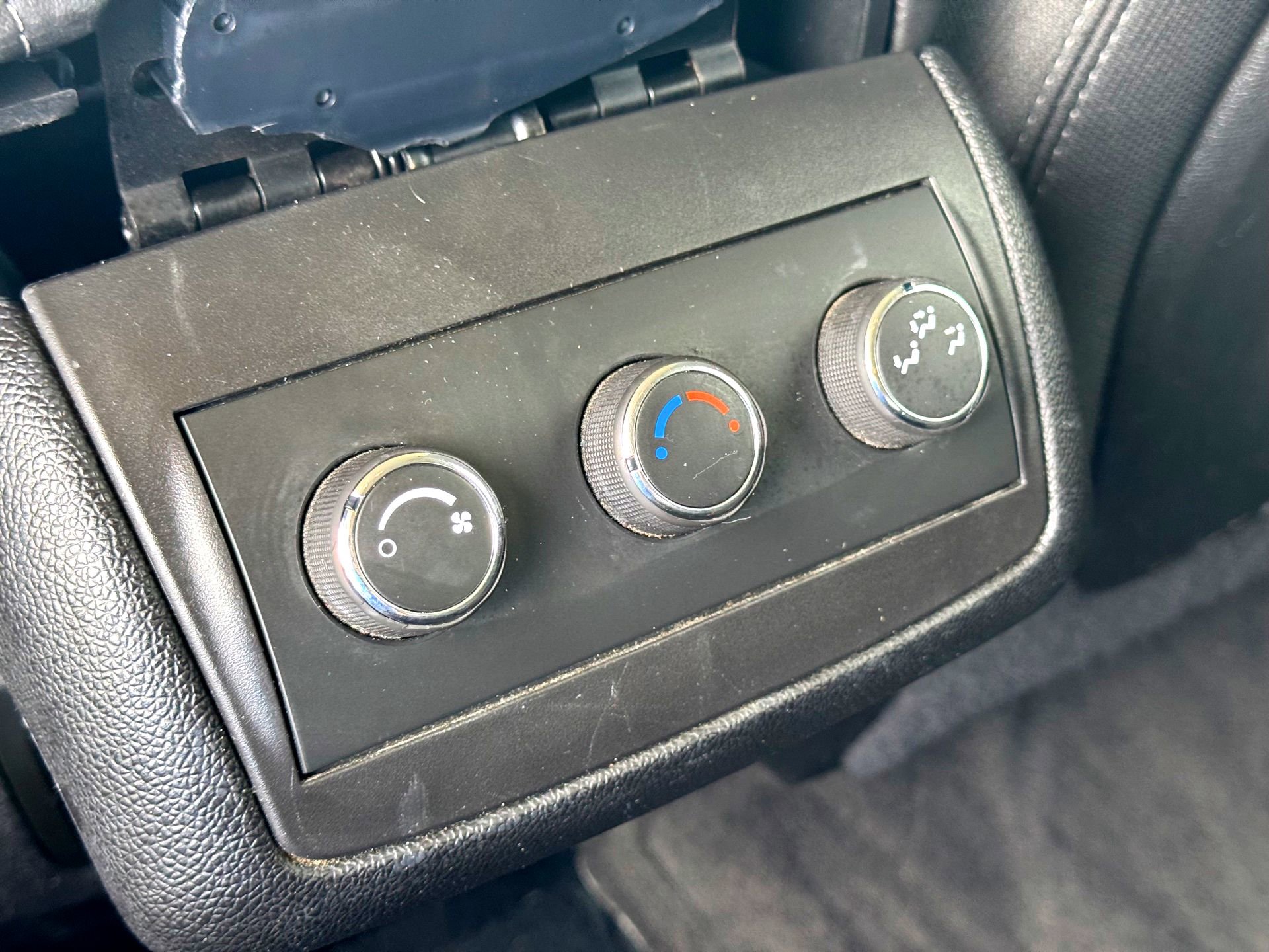 Used 2016 Chevrolet Traverse LT w/ Style and Technology Package image 19