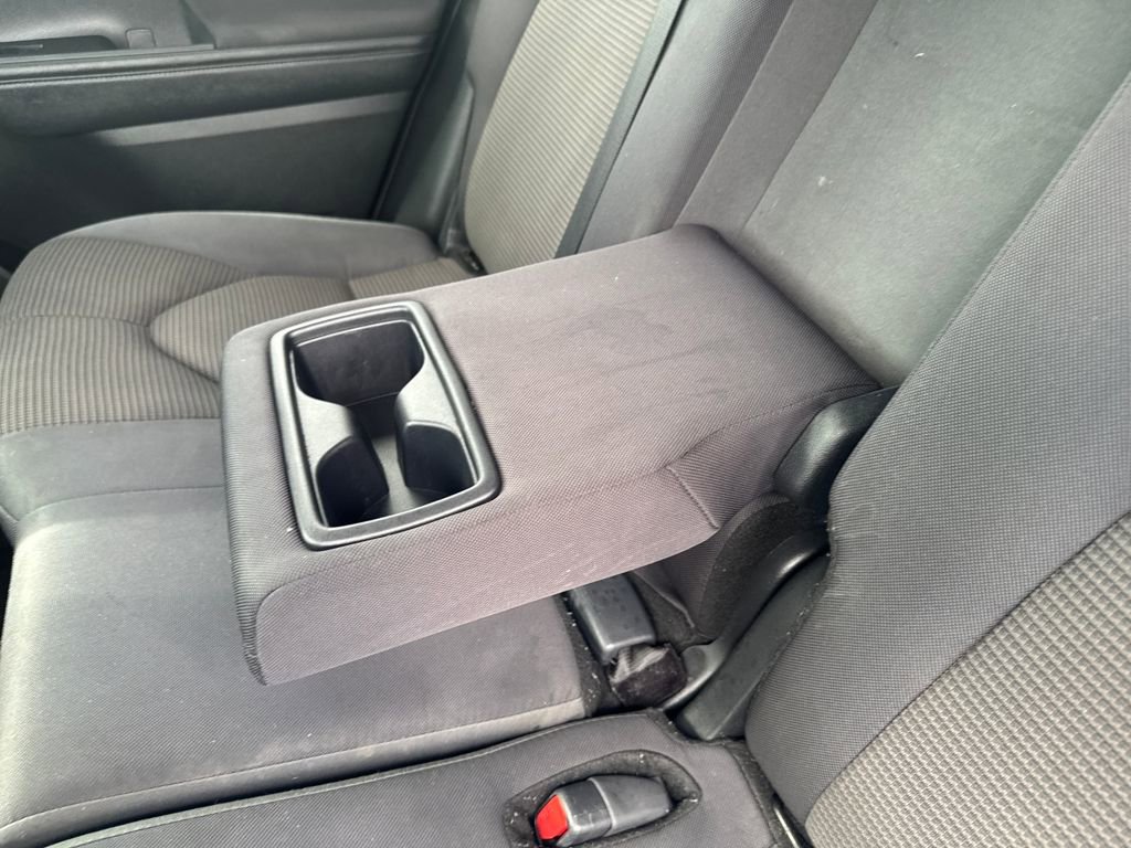 Used 2024 Toyota Highlander LE image 35